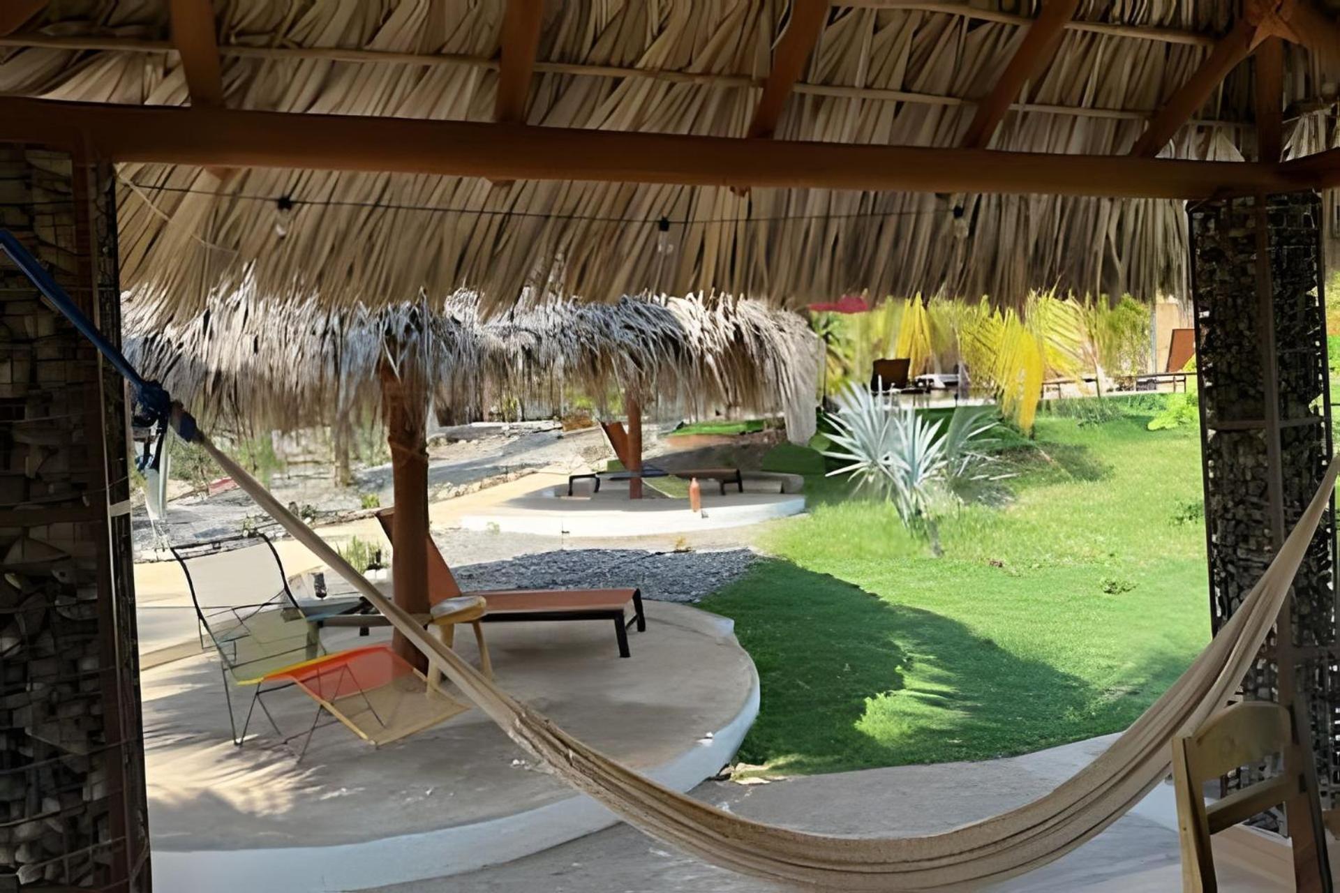 Casa Las Palmas Playa La Saladita Zihuatanejo Exterior photo