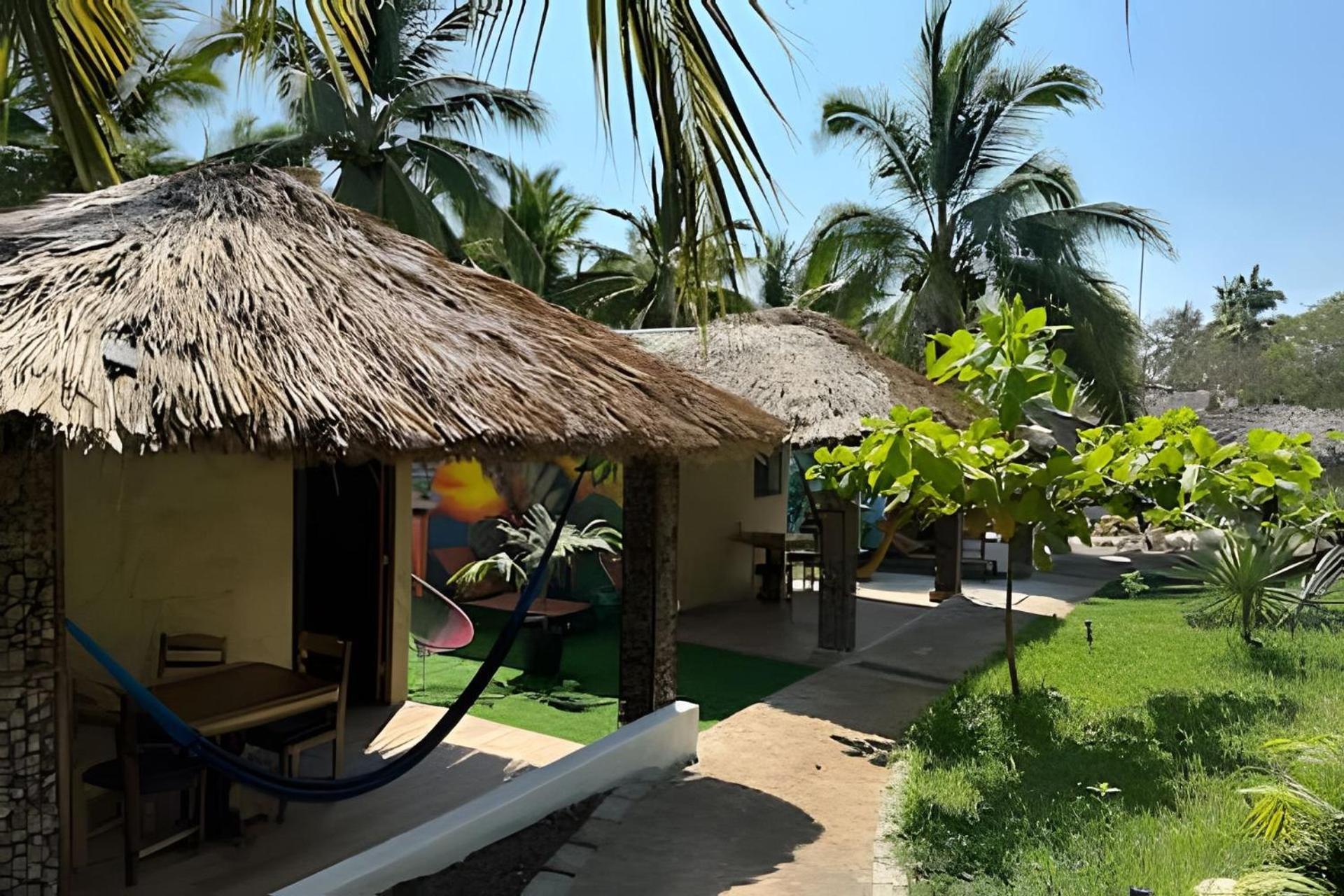 Casa Las Palmas Playa La Saladita Zihuatanejo Exterior photo