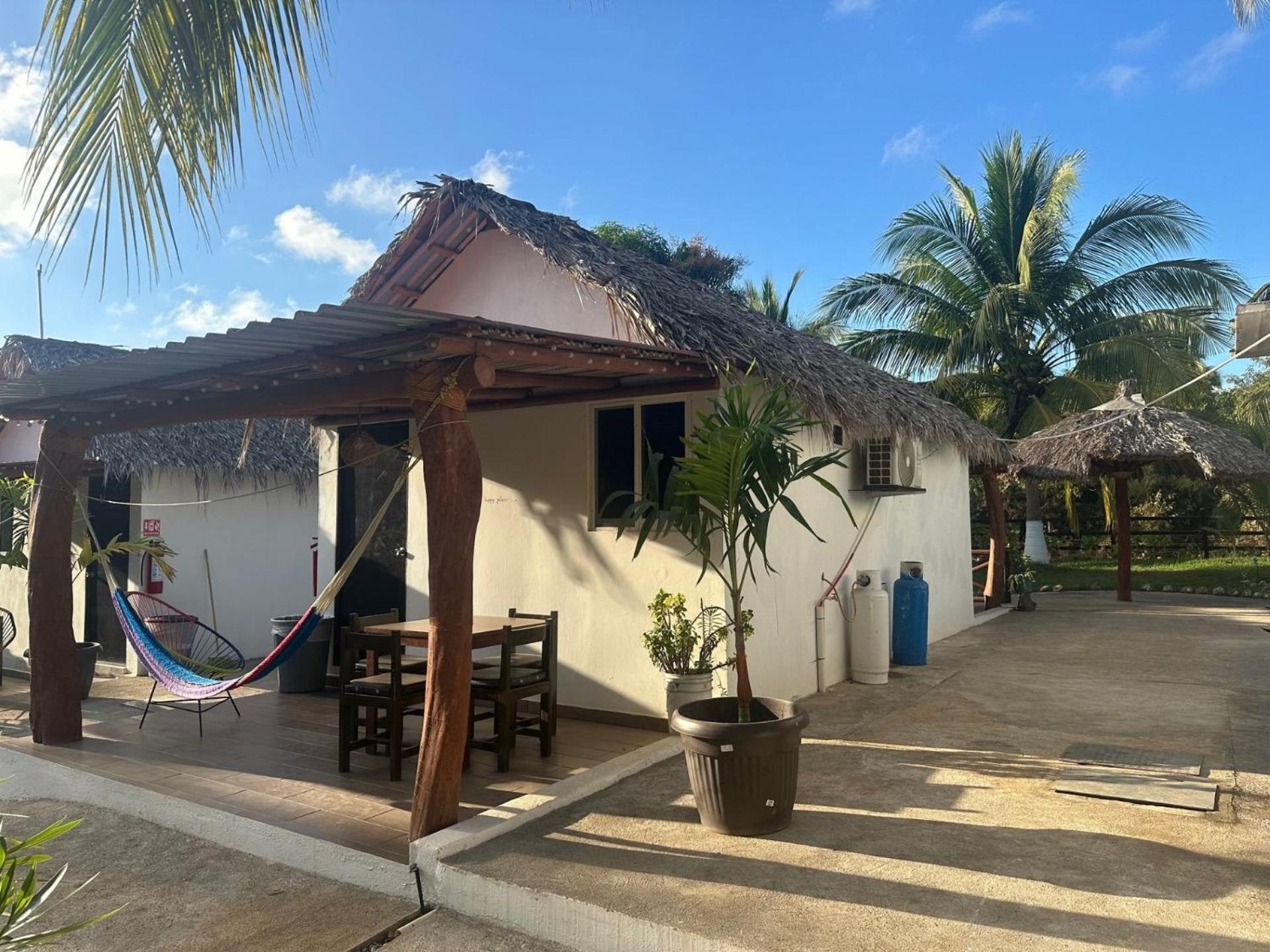 Casa Las Palmas Playa La Saladita Zihuatanejo Exterior photo